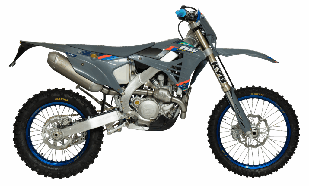 EN 450 MOTO 4T FI-3